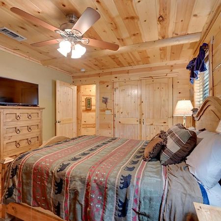 Broken Bow Cabin With Hot Tub And Deck - 4 Mi To Lake! Exterior foto